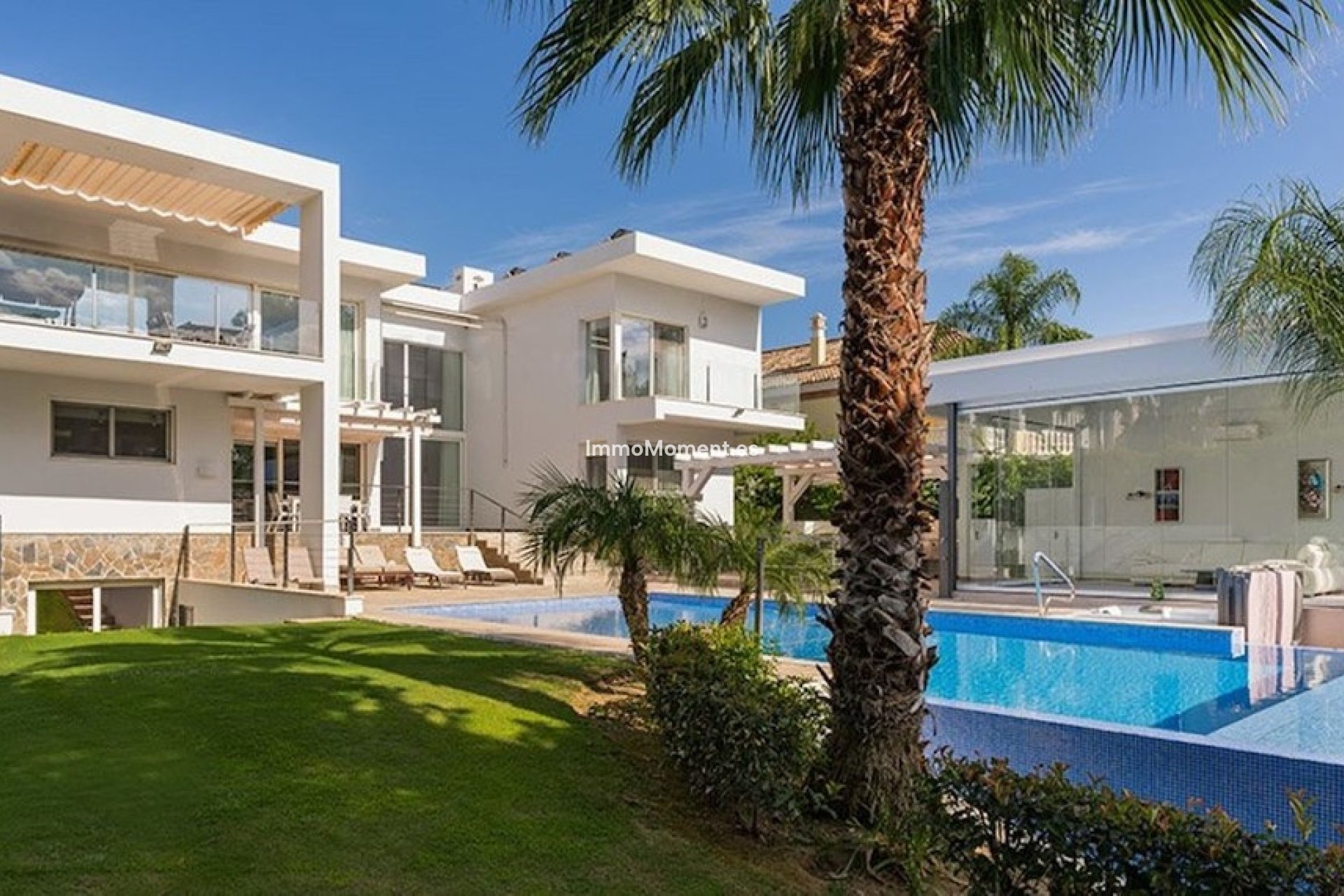 Wiederverkauf - Villa - Marbella - Nueva Andalucía