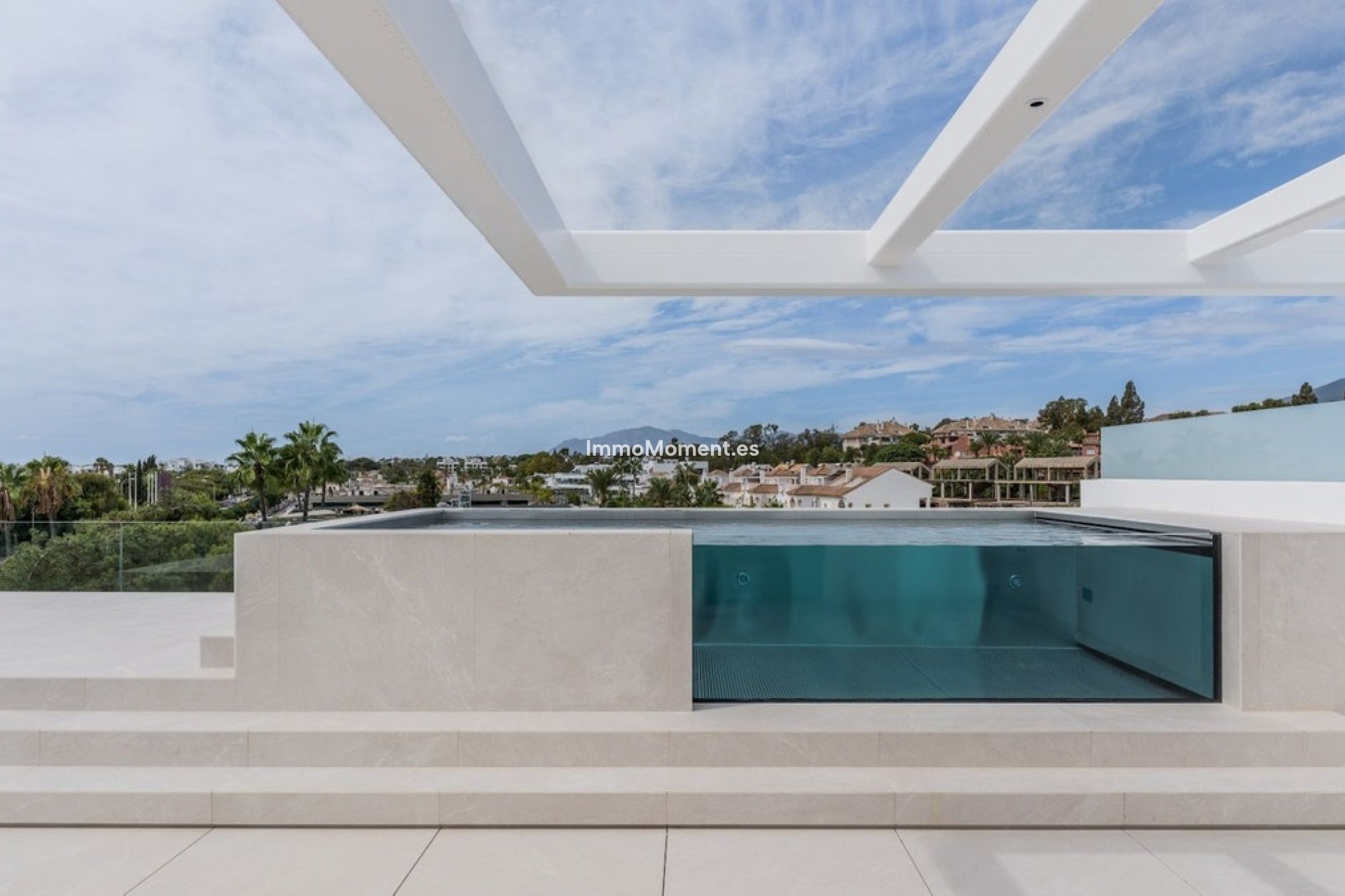 Wiederverkauf - Villa - Marbella - Nueva Andalucía