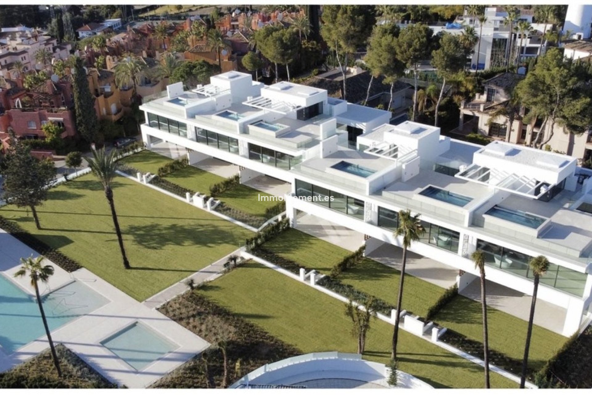 Wiederverkauf - Villa - Marbella - Nueva Andalucía