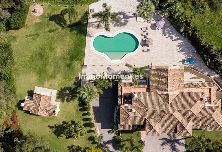 Wiederverkauf - Villa - Marbella - Nueva Andalucía