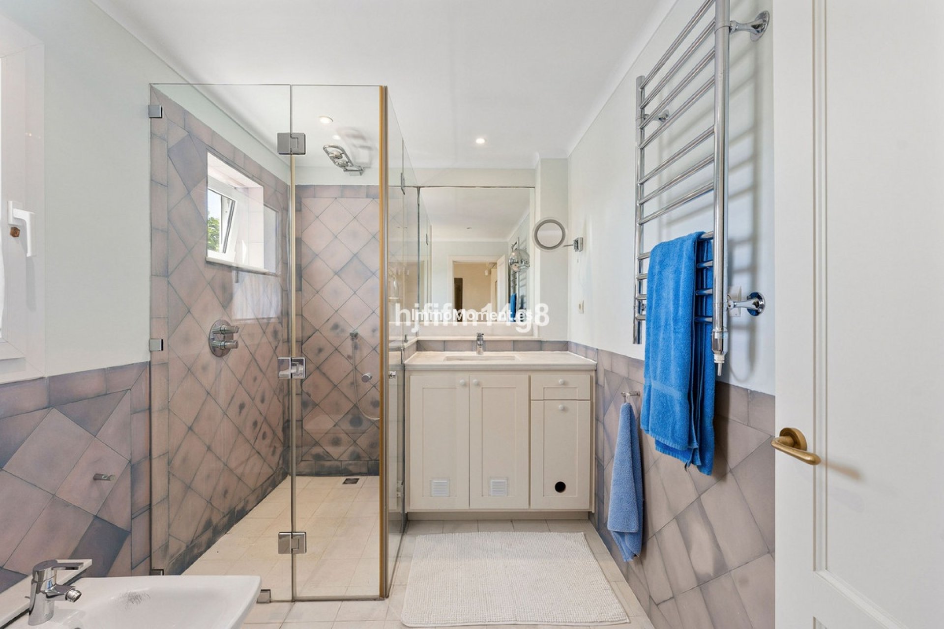 Wiederverkauf - Villa - Marbella - Nueva Andalucía