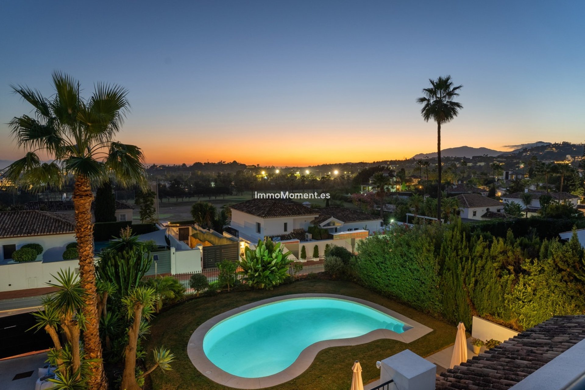 Wiederverkauf - Villa - Marbella - Nueva Andalucía