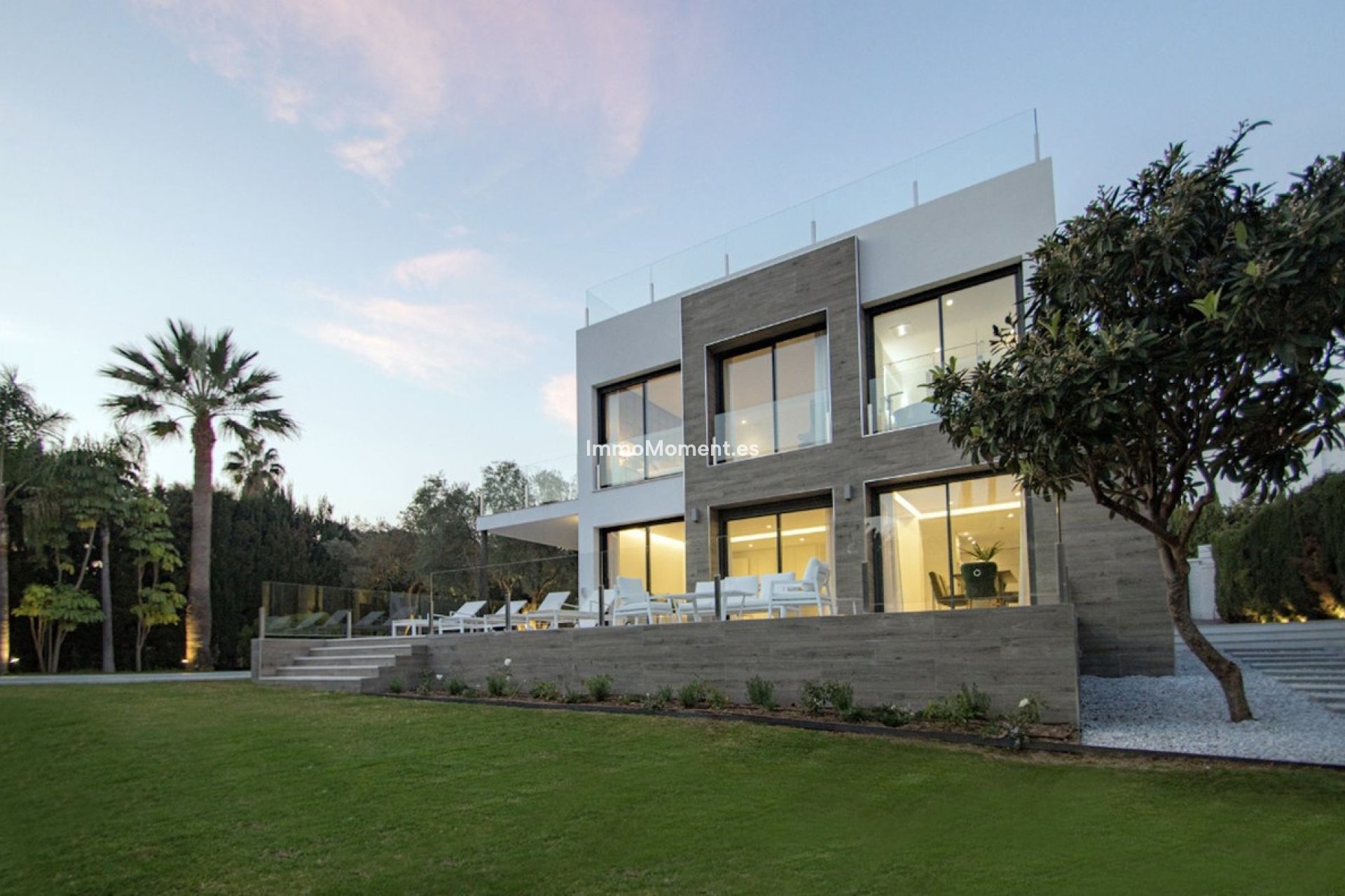Wiederverkauf - Villa - Marbella - Nueva Andalucía