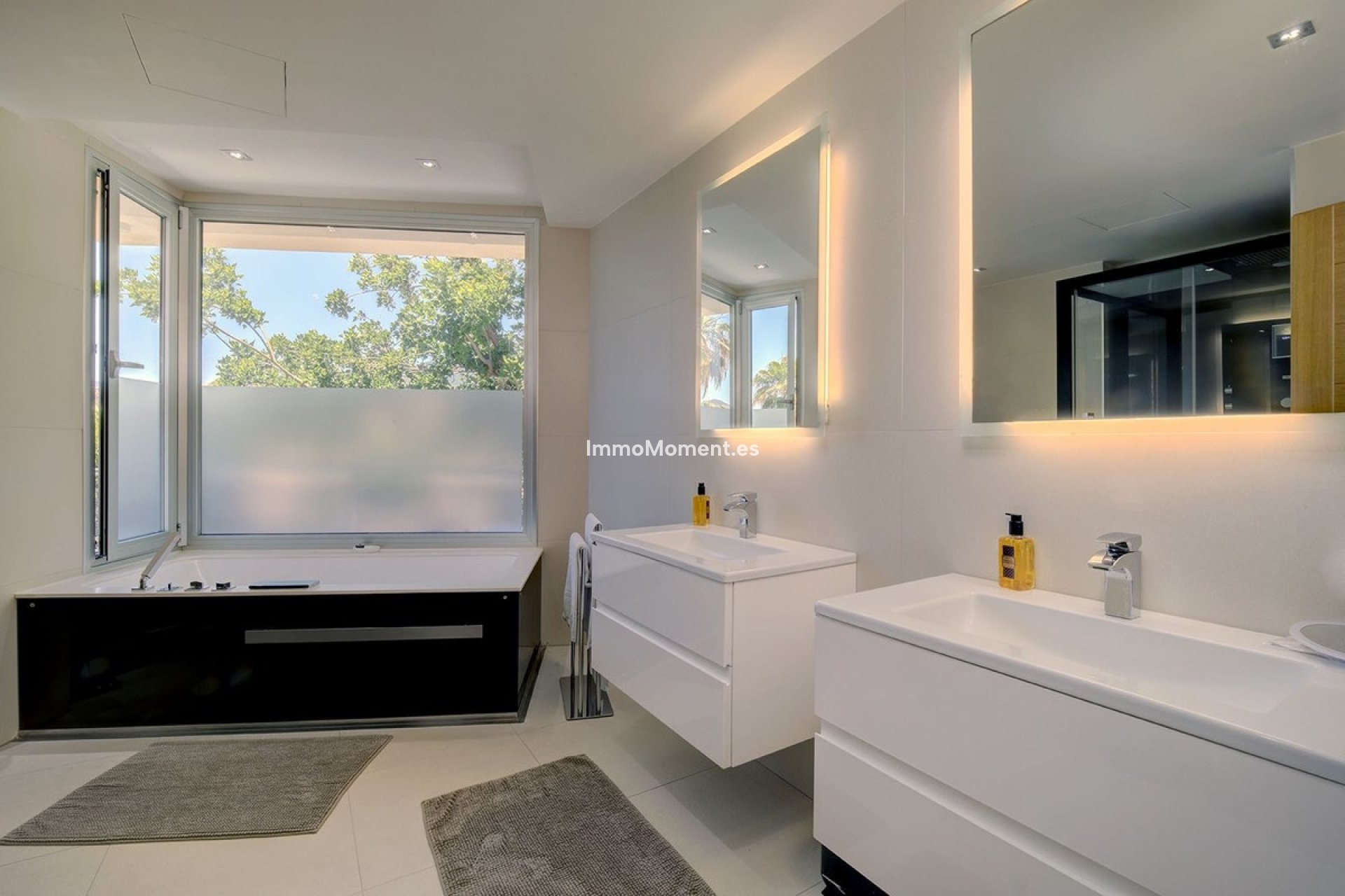 Wiederverkauf - Villa - Marbella - Nueva Andalucía