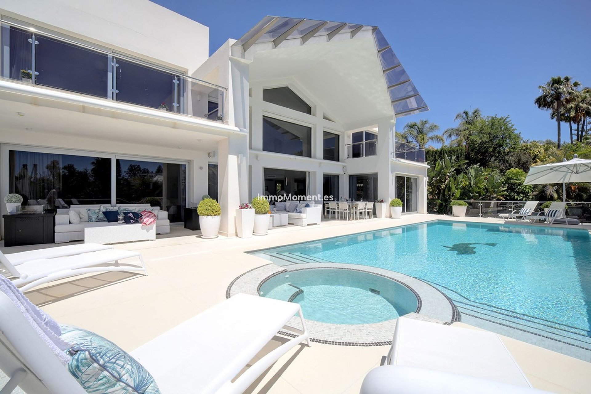 Wiederverkauf - Villa - Marbella - Nueva Andalucía