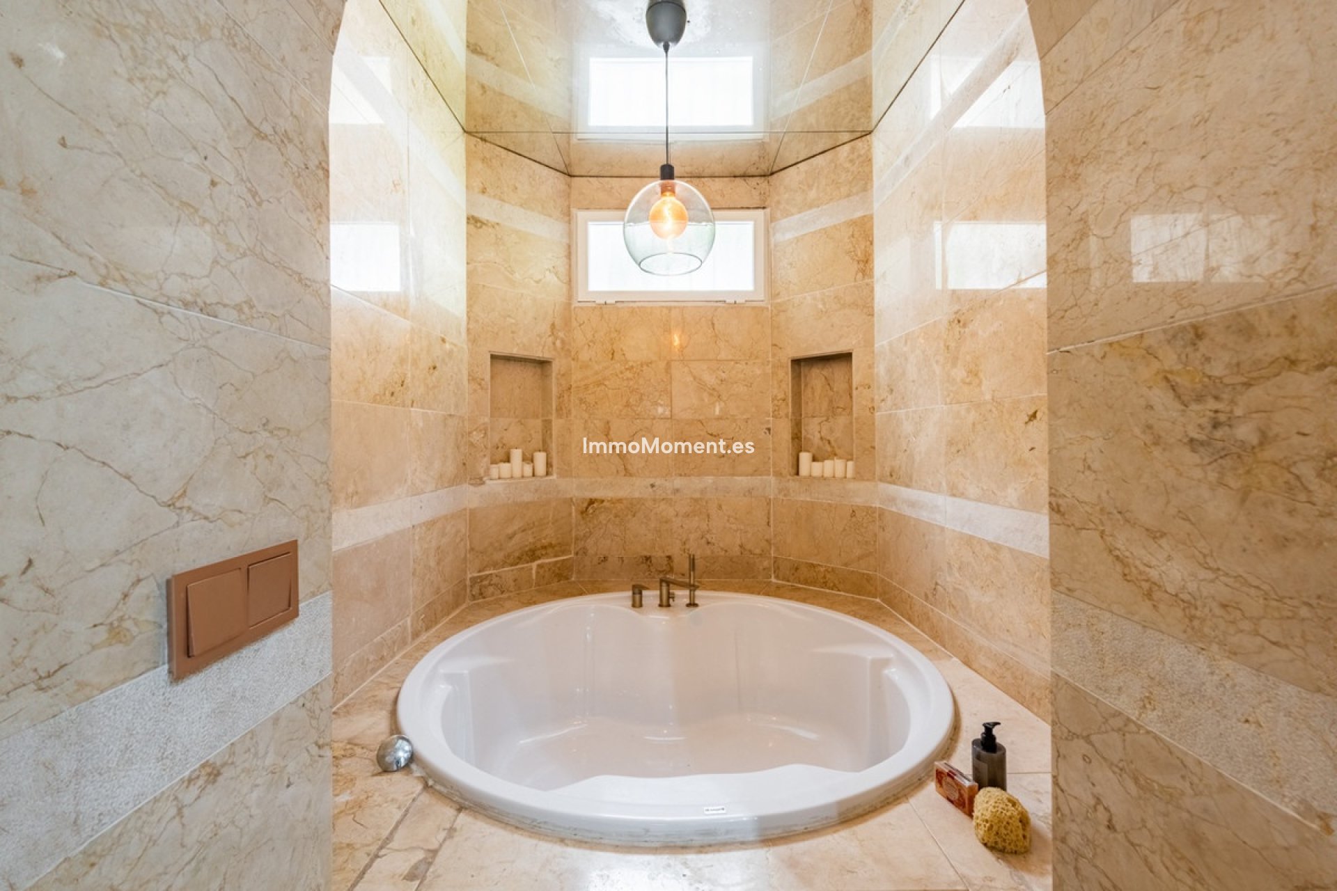 Wiederverkauf - Villa - Marbella - Nueva Andalucía