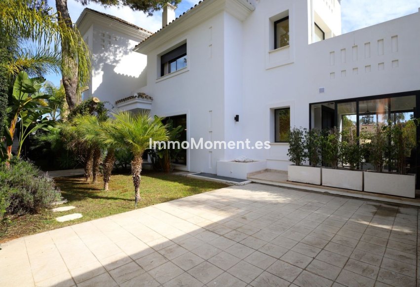 Wiederverkauf - Villa - Marbella - Nueva Andalucía