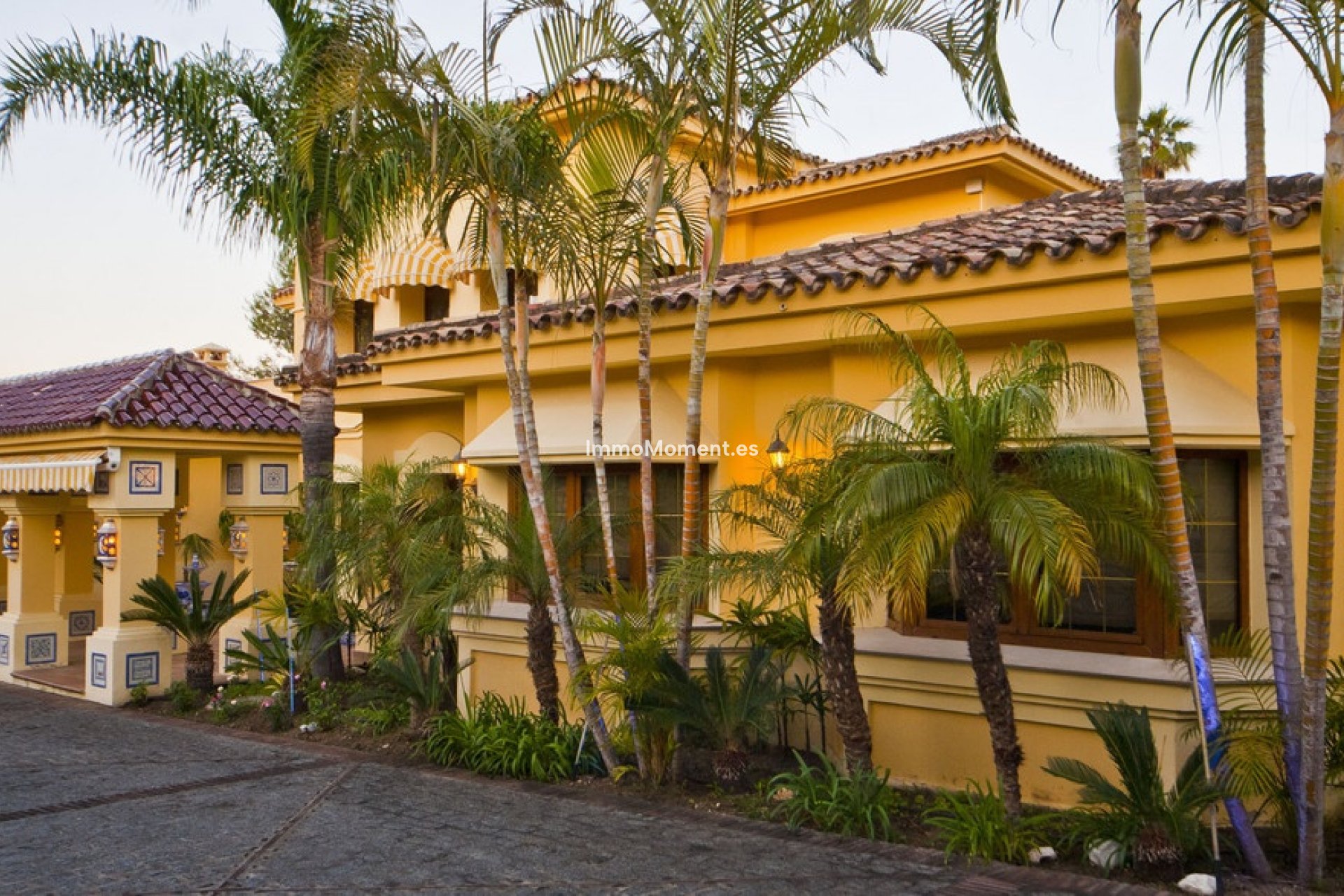 Wiederverkauf - Villa - Marbella - Nueva Andalucía