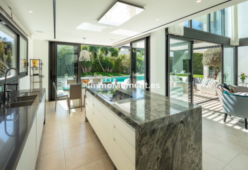 Wiederverkauf - Villa - Marbella - Puerto Banús