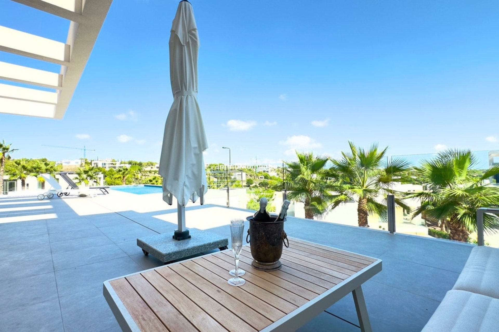 Wiederverkauf - Villa - Orihuela - Las Colinas Golf