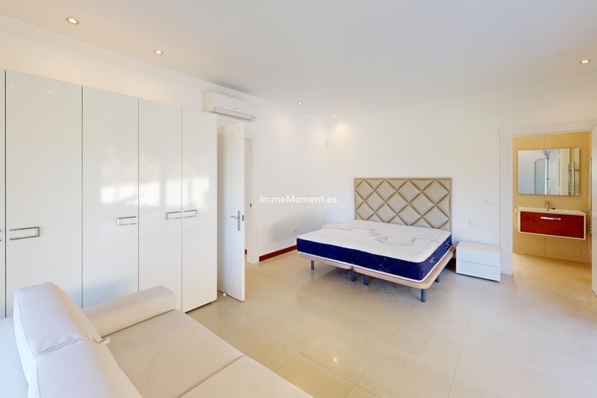 Wiederverkauf - Villa - Sotogrande - Sotogrande Costa
