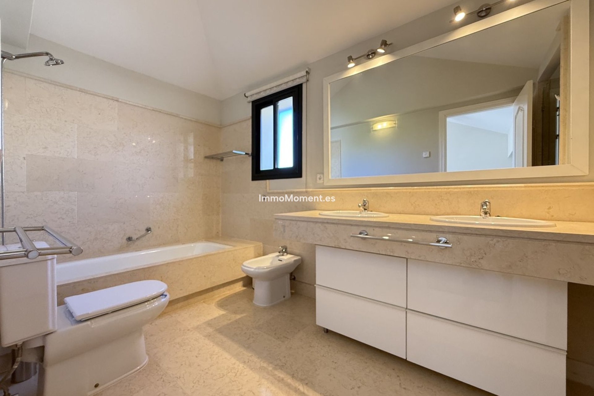 Wiederverkauf - Wohnung - Benahavís - Benahavís Centro