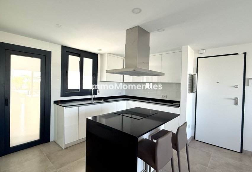 Wiederverkauf - Wohnung - Estepona  - Atalaya