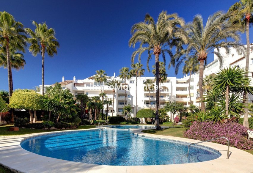 Wiederverkauf - Wohnung - Estepona  - Atalaya