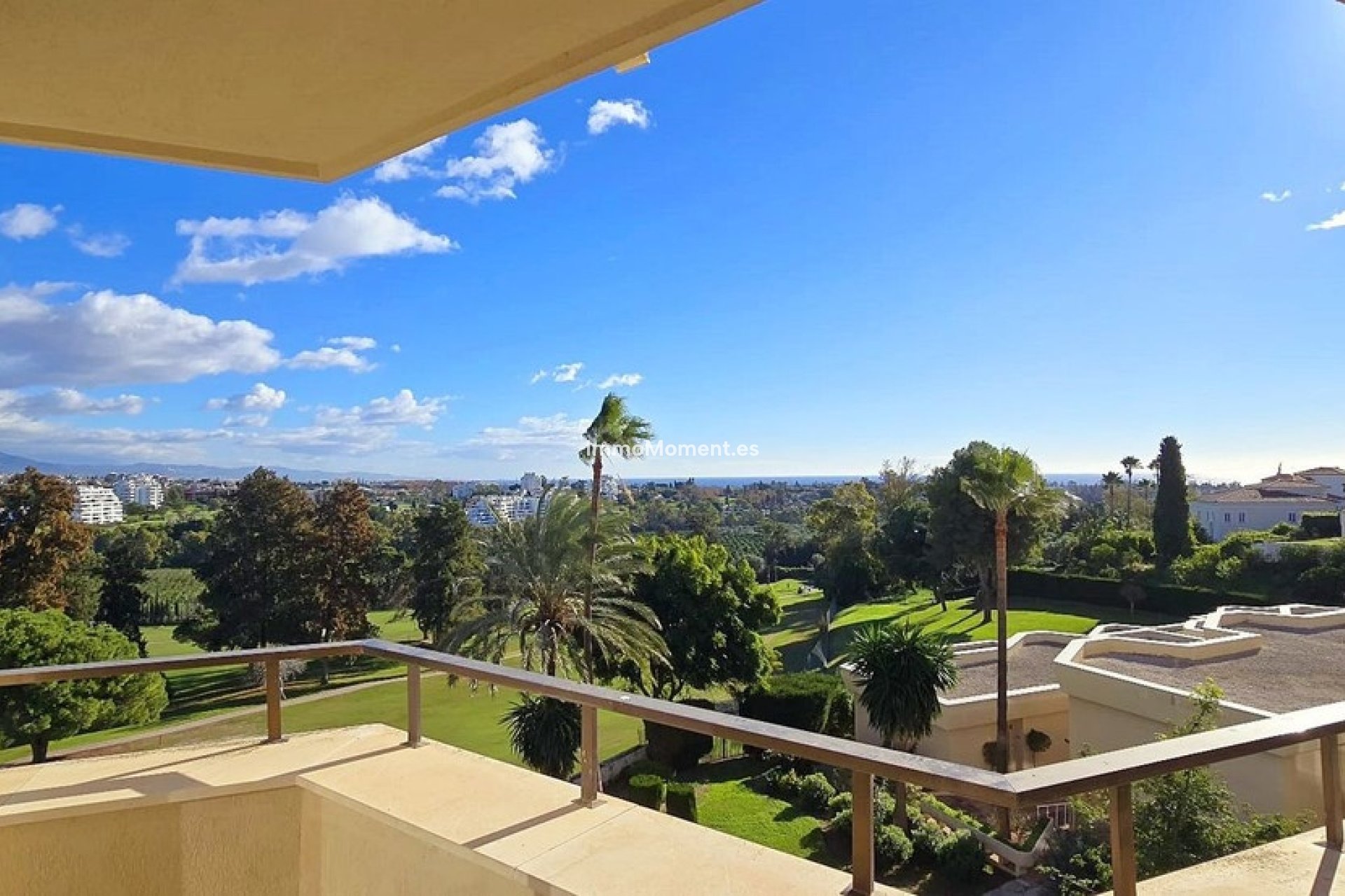 Wiederverkauf - Wohnung - Estepona  - Atalaya