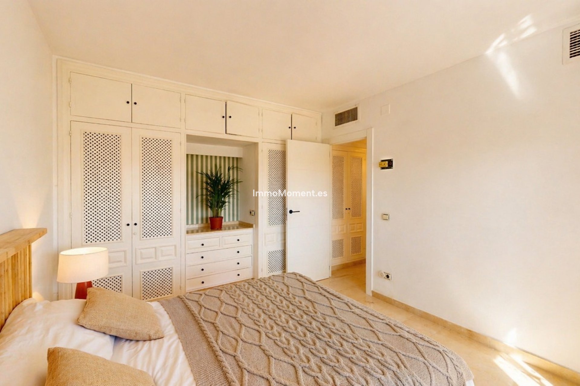 Wiederverkauf - Wohnung - Estepona  - Atalaya