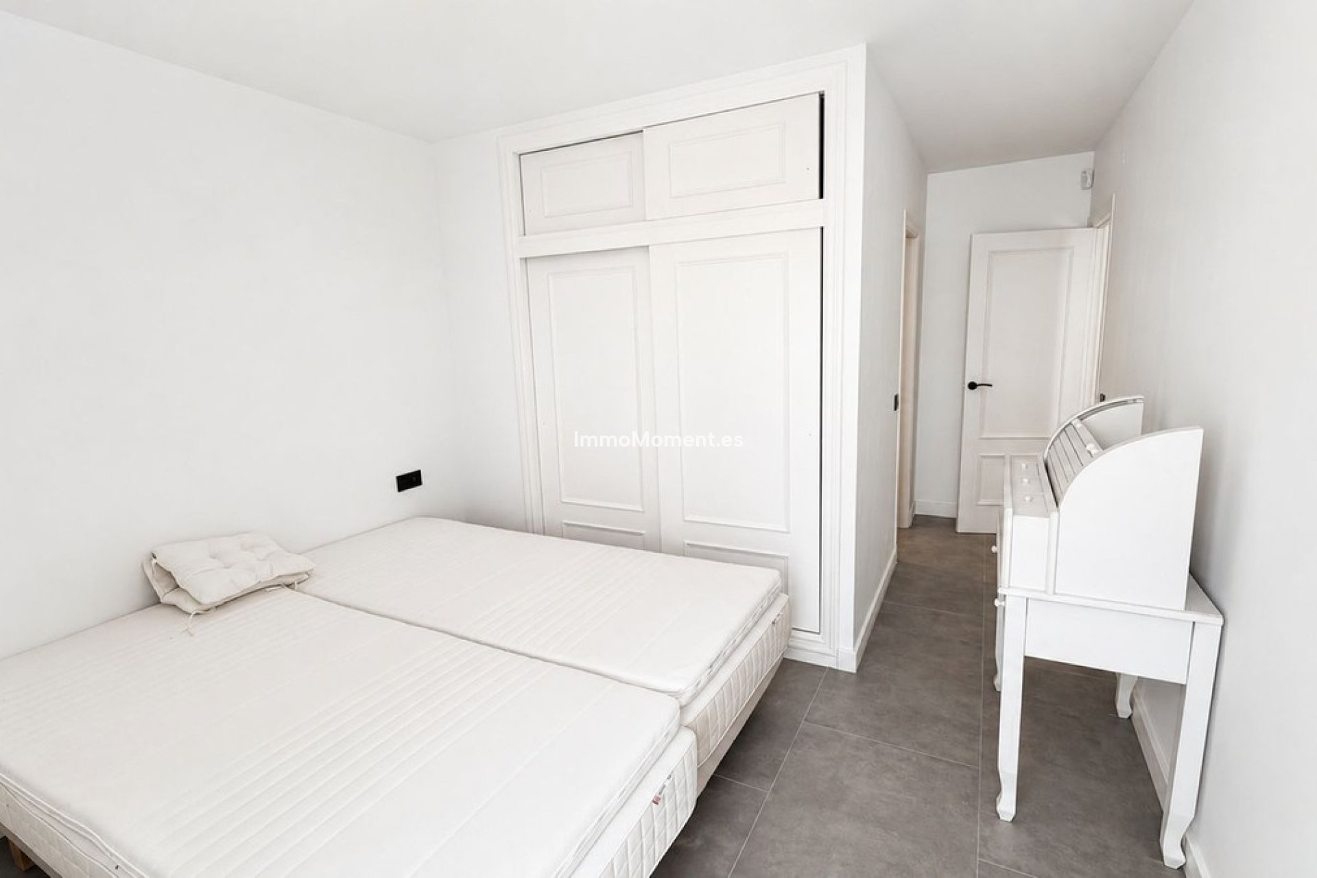 Wiederverkauf - Wohnung - Estepona  - Atalaya