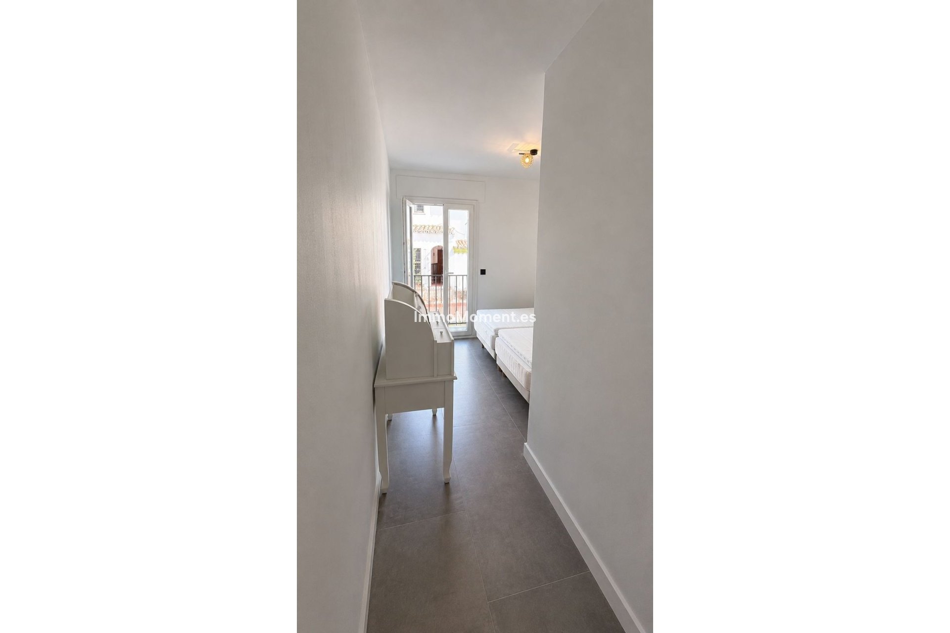 Wiederverkauf - Wohnung - Estepona  - Atalaya