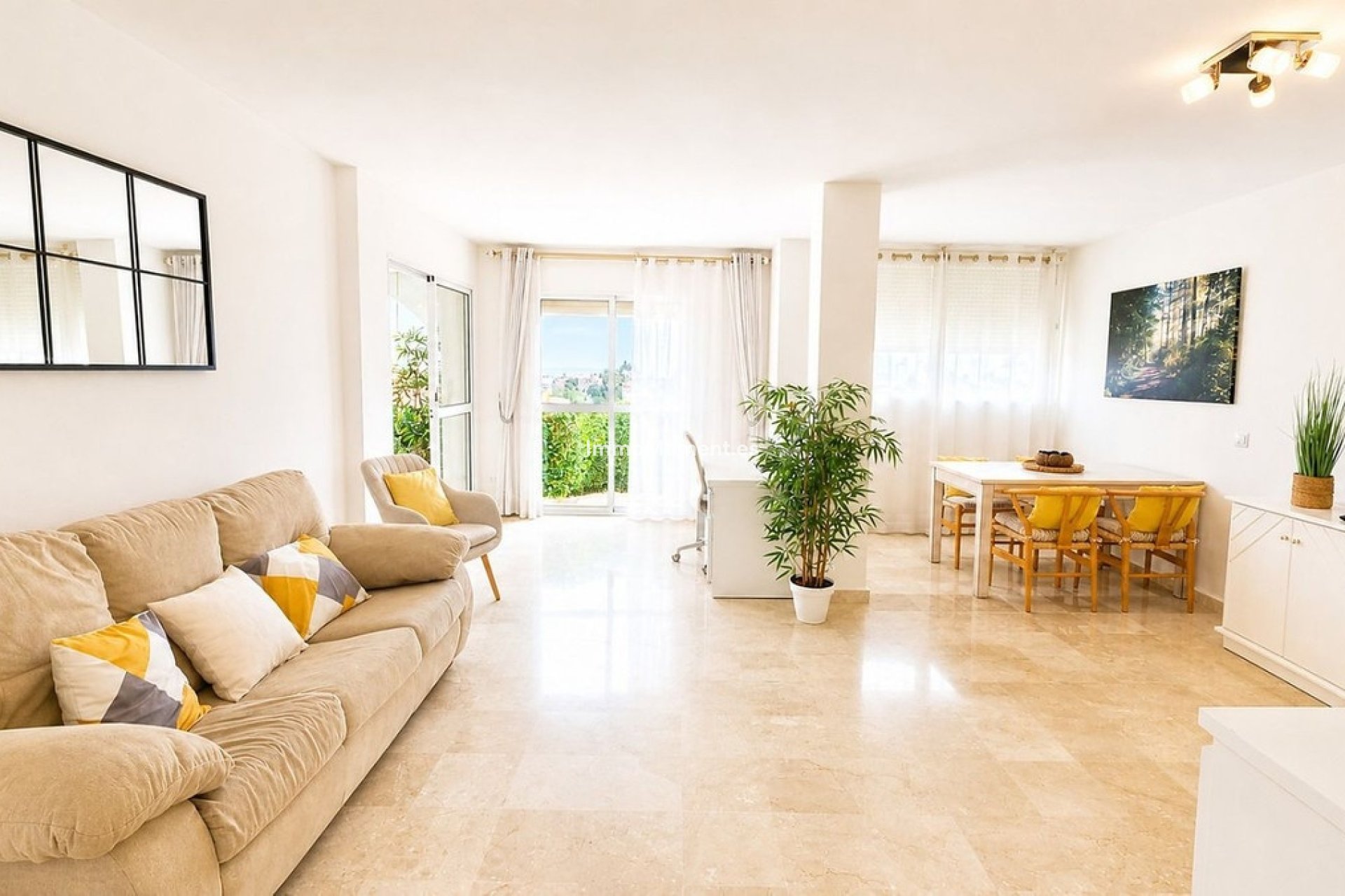 Wiederverkauf - Wohnung - Estepona  - Atalaya