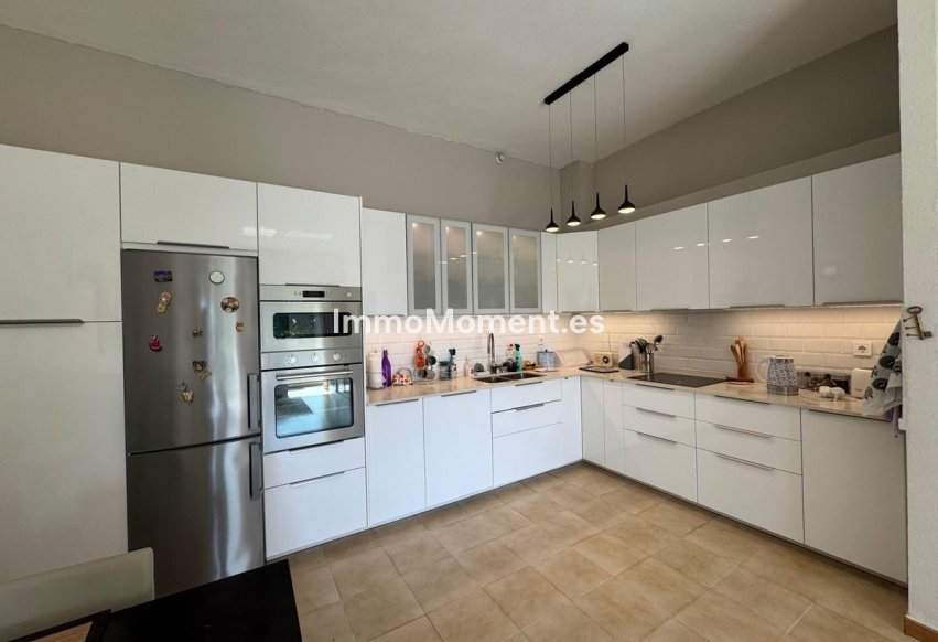 Wiederverkauf - Wohnung - Estepona  - Atalaya