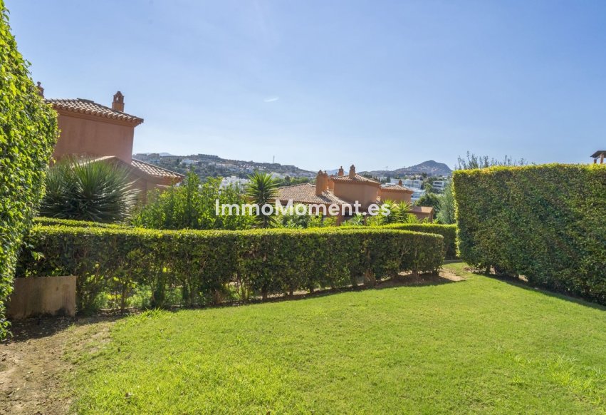 Wiederverkauf - Wohnung - Estepona  - Atalaya