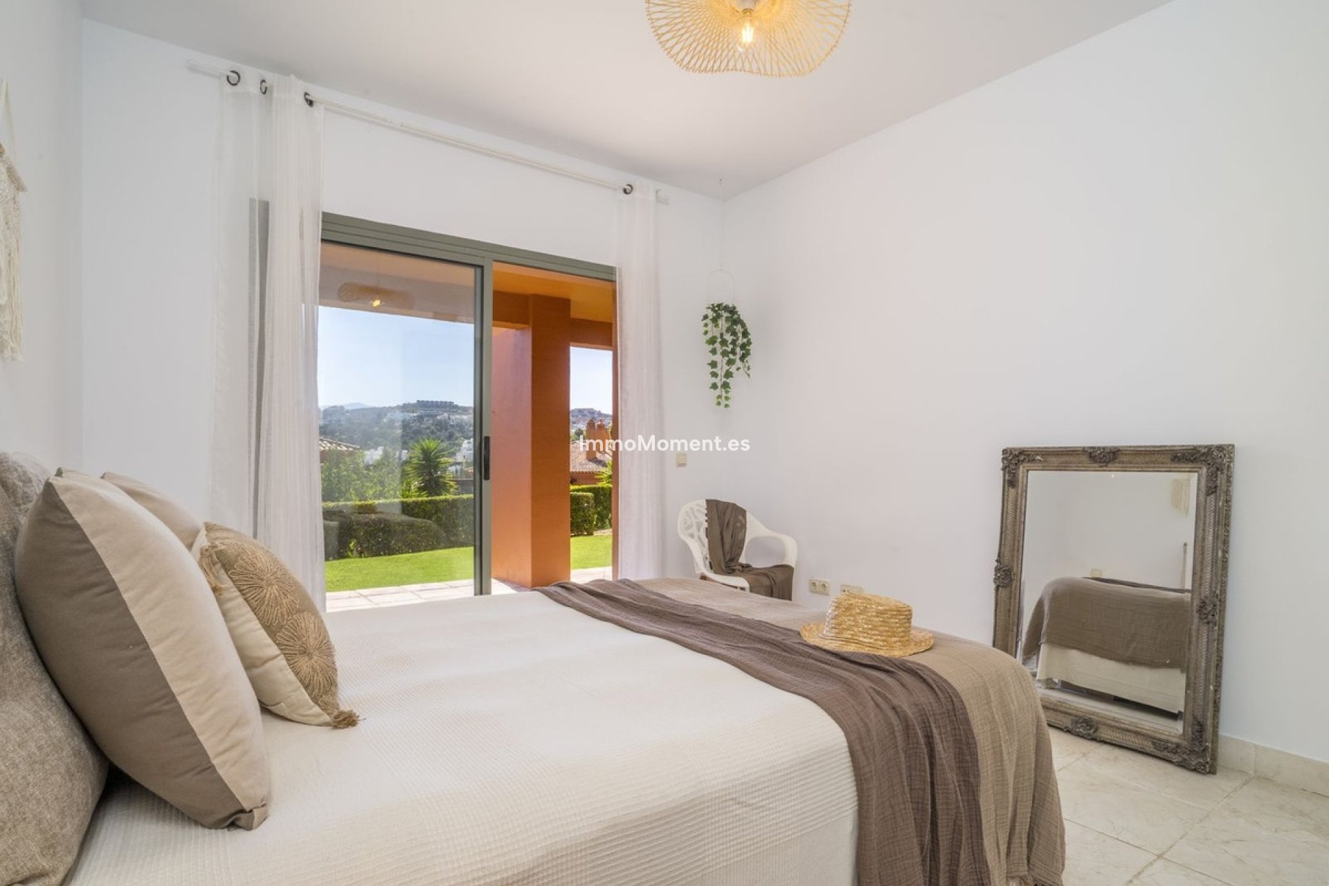 Wiederverkauf - Wohnung - Estepona  - Atalaya
