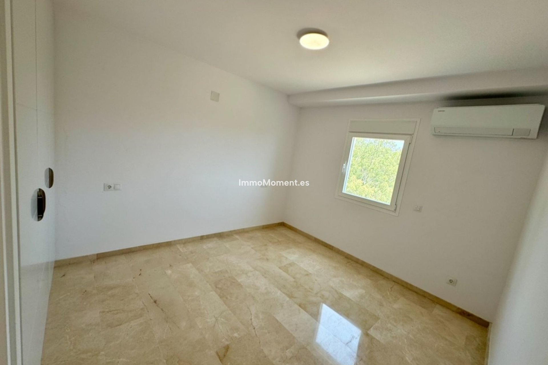 Wiederverkauf - Wohnung - Estepona  - Atalaya
