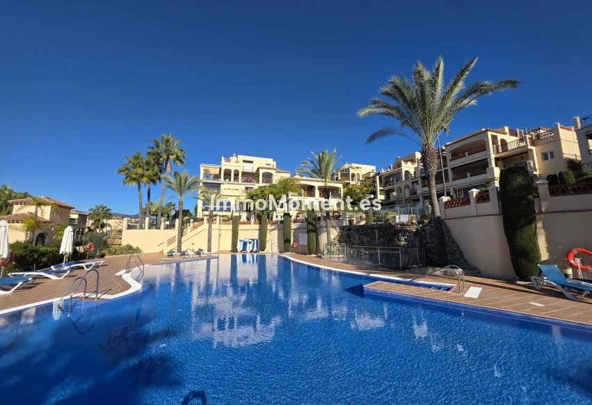 Wiederverkauf - Wohnung - Estepona  - Atalaya