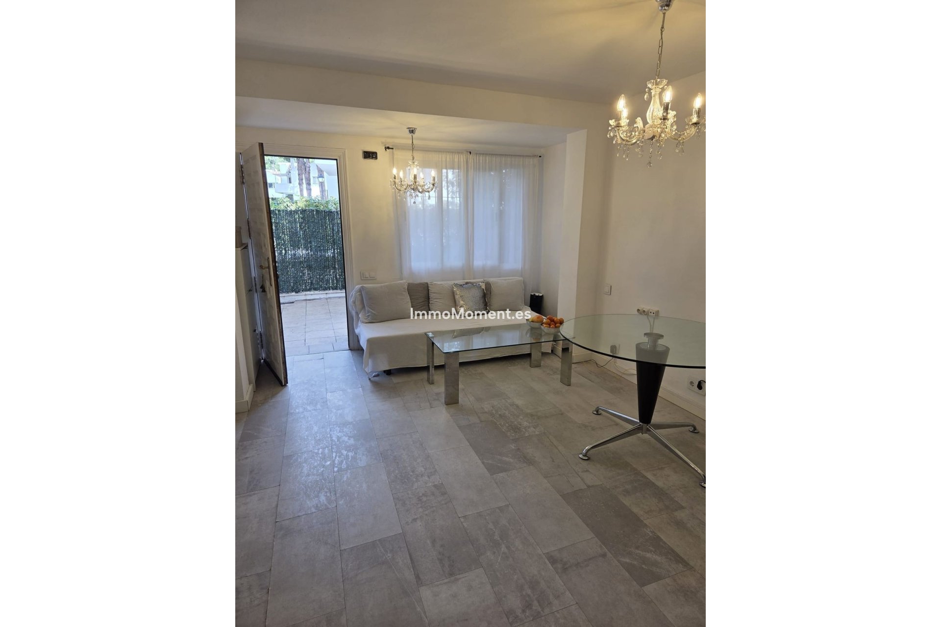 Wiederverkauf - Wohnung - Estepona  - Benamara
