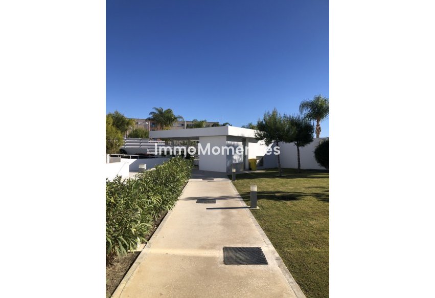 Wiederverkauf - Wohnung - Estepona  - Cancelada