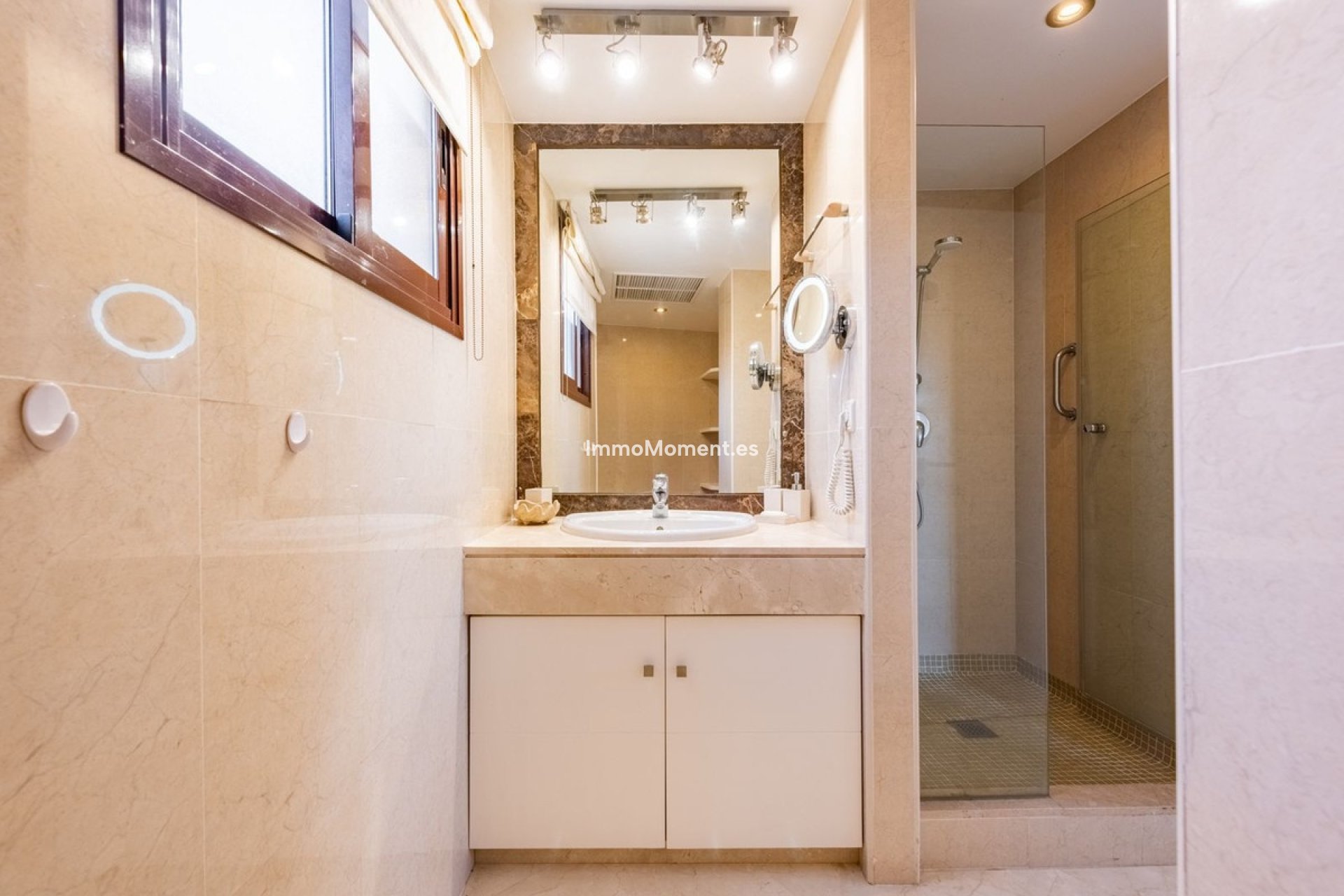 Wiederverkauf - Wohnung - Estepona  - Costalita