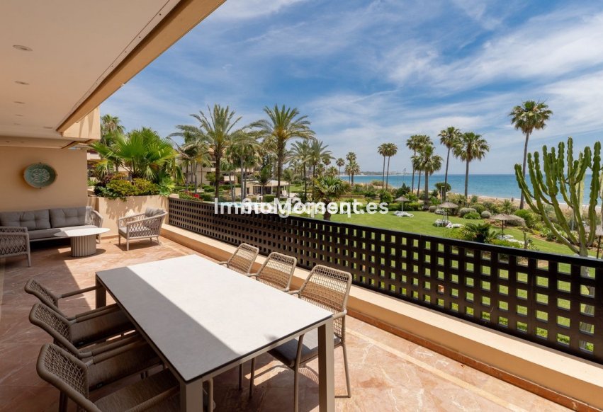 Wiederverkauf - Wohnung - Estepona  - Costalita