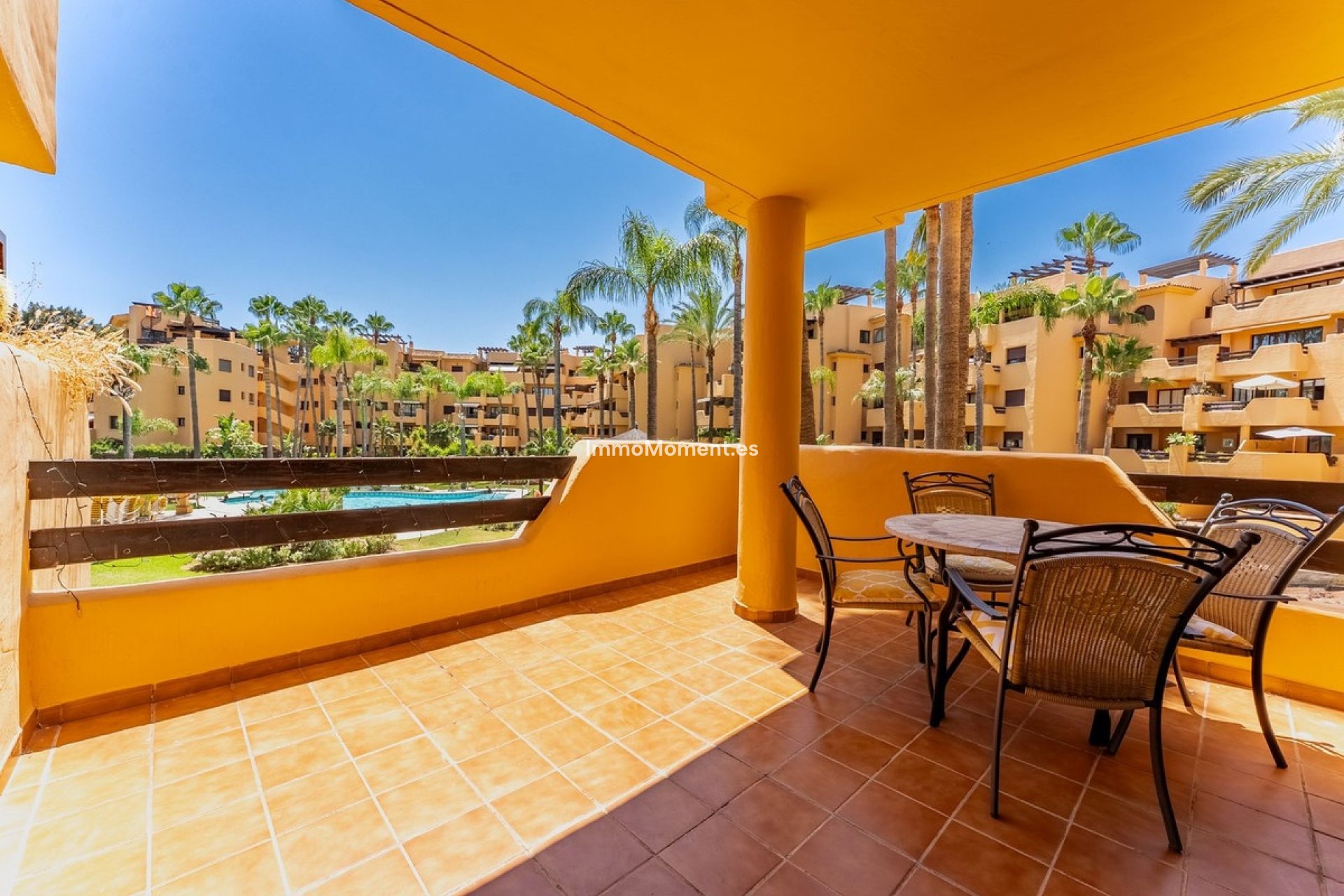 Wiederverkauf - Wohnung - Estepona  - Costalita