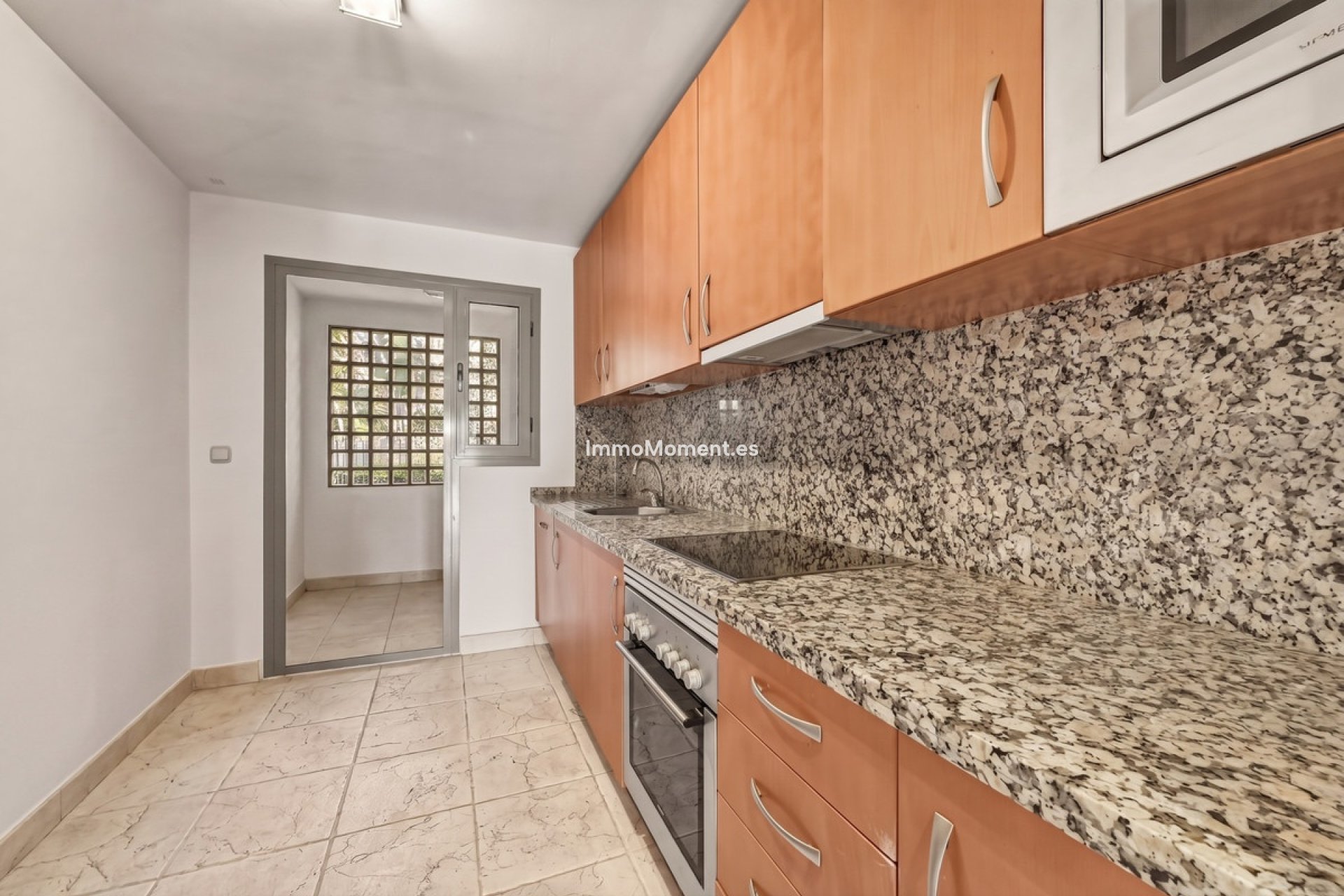 Wiederverkauf - Wohnung - Estepona  - Estepona Centro