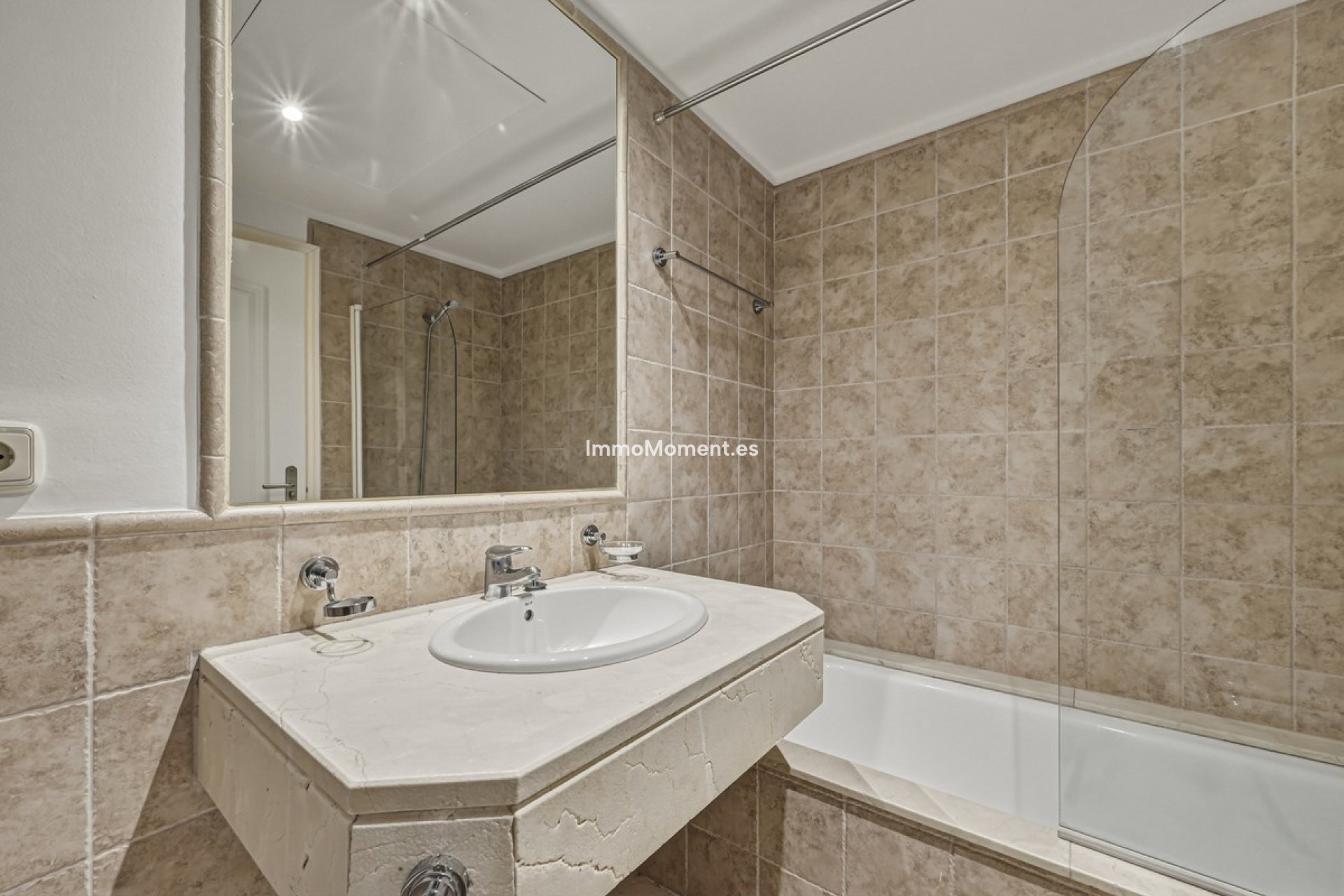 Wiederverkauf - Wohnung - Estepona  - Estepona Centro