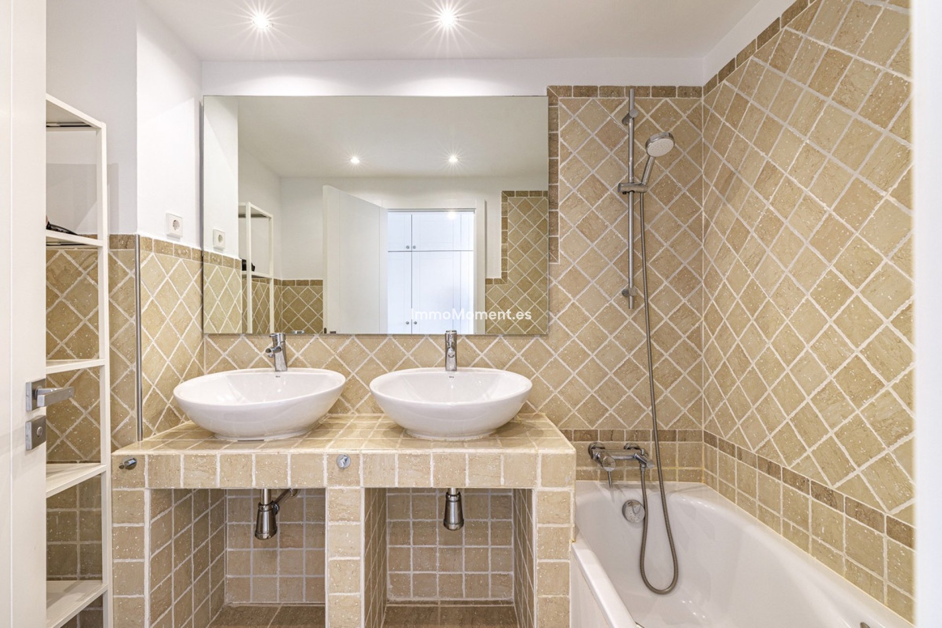 Wiederverkauf - Wohnung - Estepona  - Estepona Centro