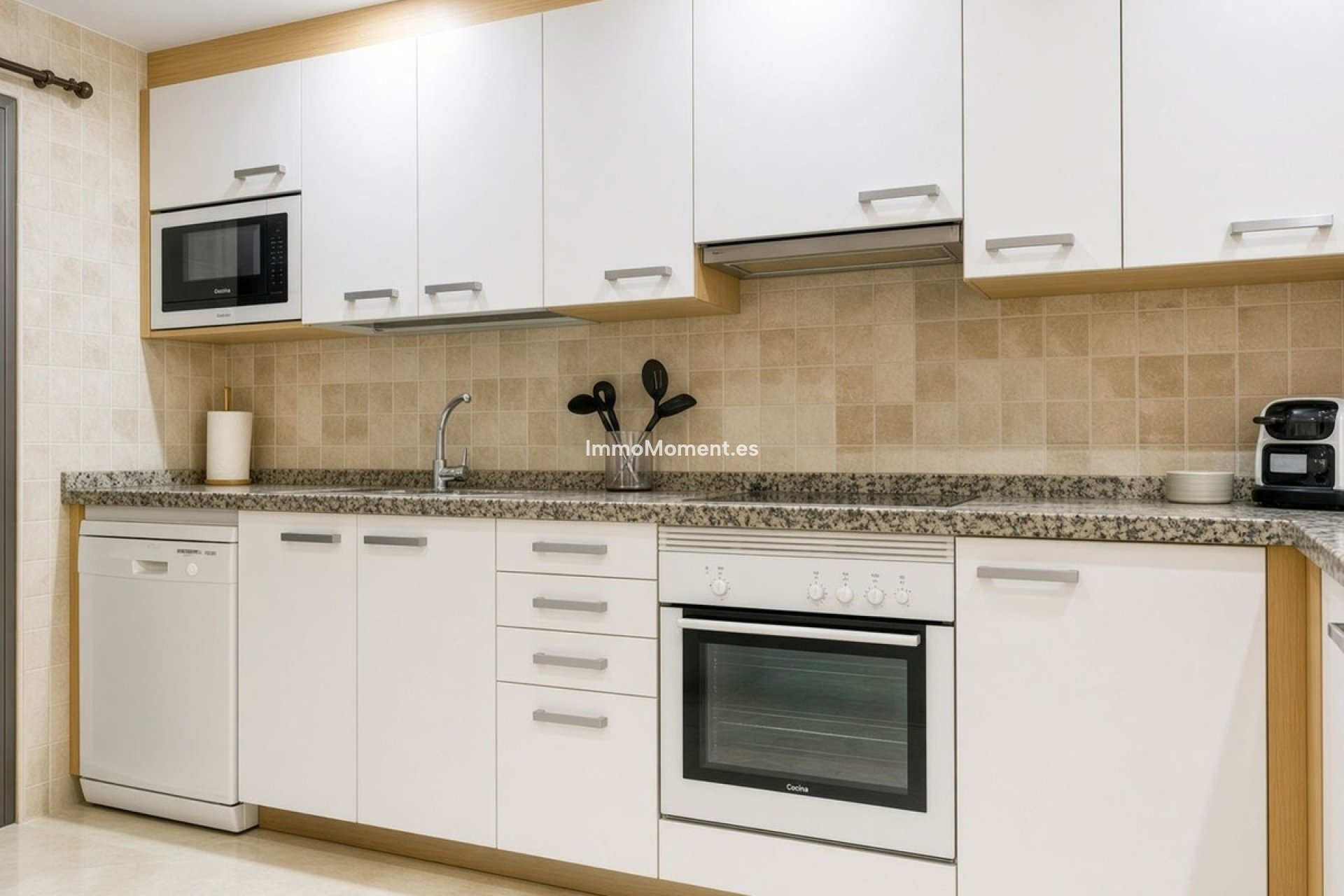 Wiederverkauf - Wohnung - Estepona  - Estepona Centro