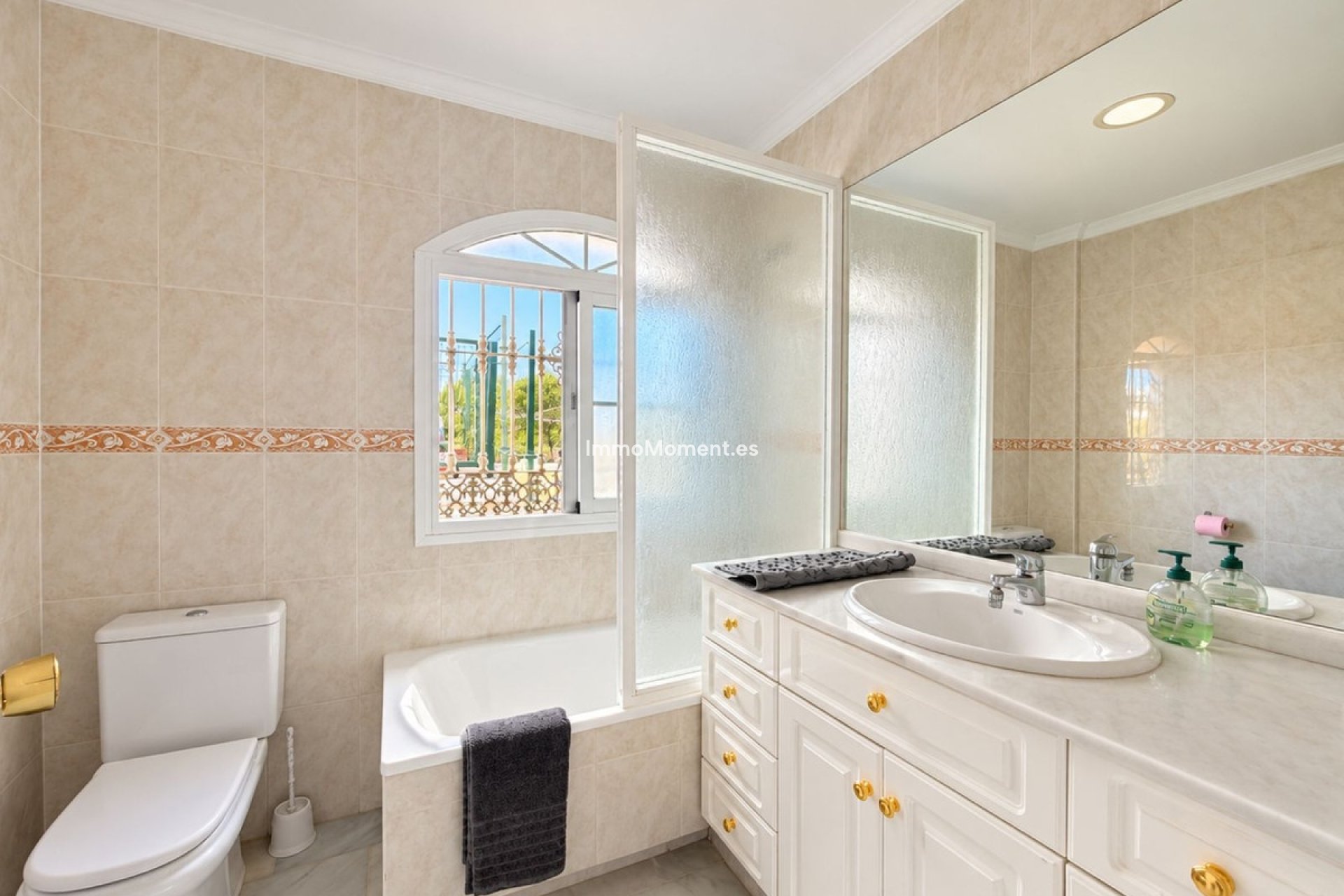 Wiederverkauf - Wohnung - Estepona  - Estepona Centro