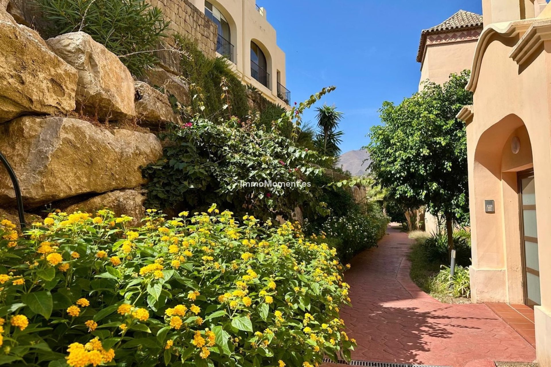 Wiederverkauf - Wohnung - Estepona  - Estepona Centro