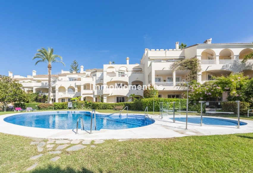 Wiederverkauf - Wohnung - Estepona  - Estepona Centro