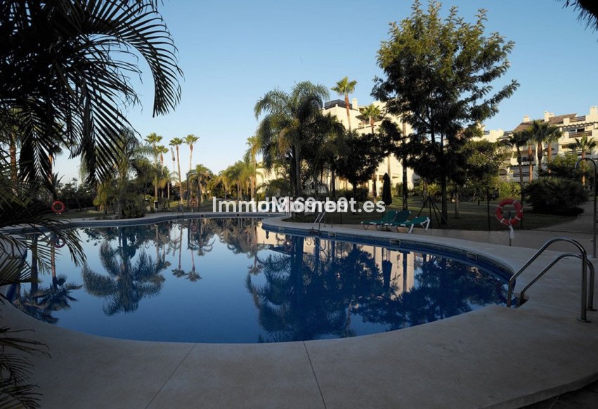 Wiederverkauf - Wohnung - Estepona  - Estepona Centro