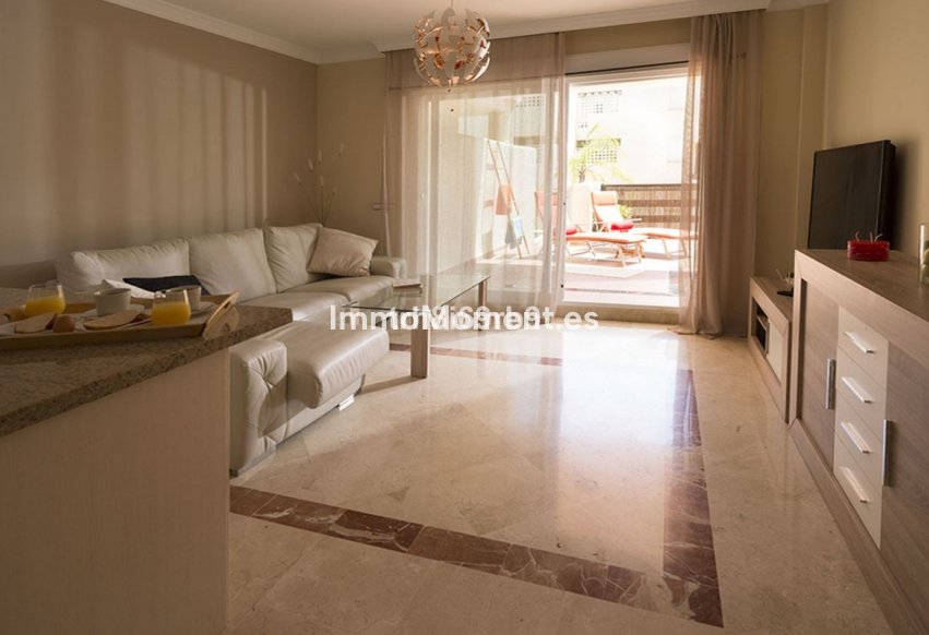 Wiederverkauf - Wohnung - Estepona  - Estepona Centro