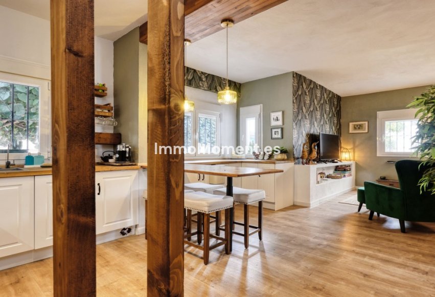 Wiederverkauf - Wohnung - Estepona  - Estepona Centro