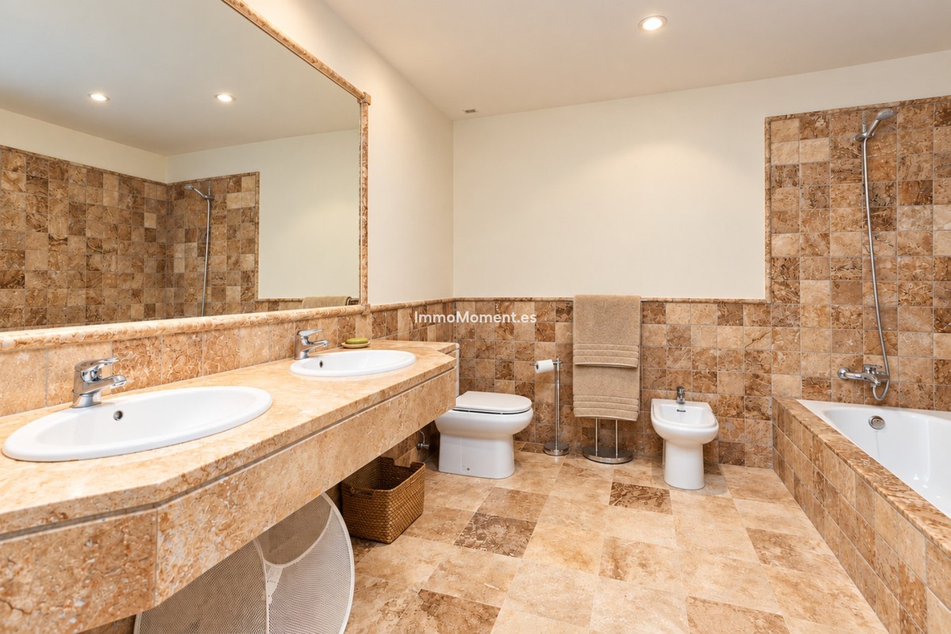 Wiederverkauf - Wohnung - Estepona  - Estepona Centro