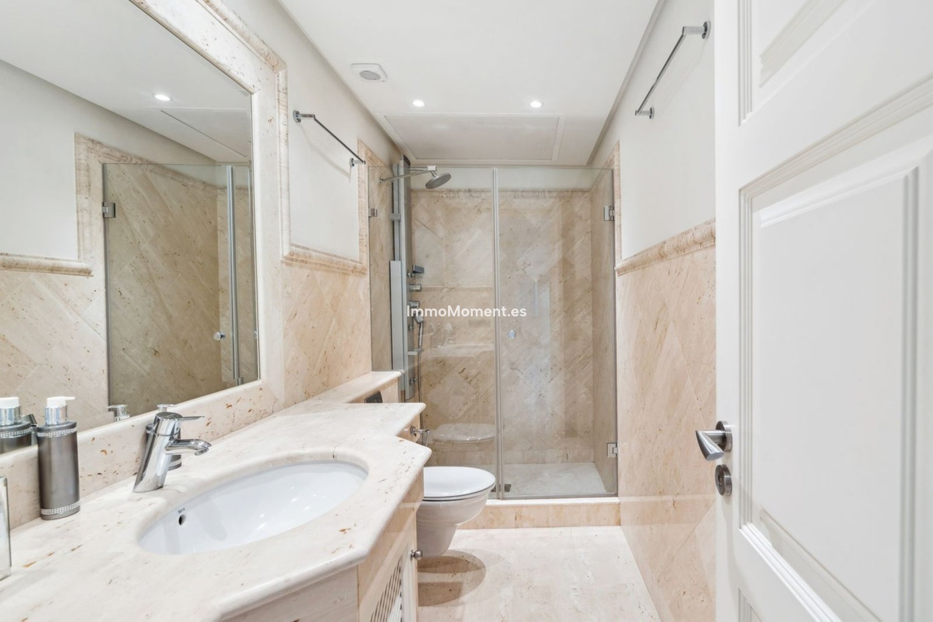 Wiederverkauf - Wohnung - Estepona  - Estepona Centro