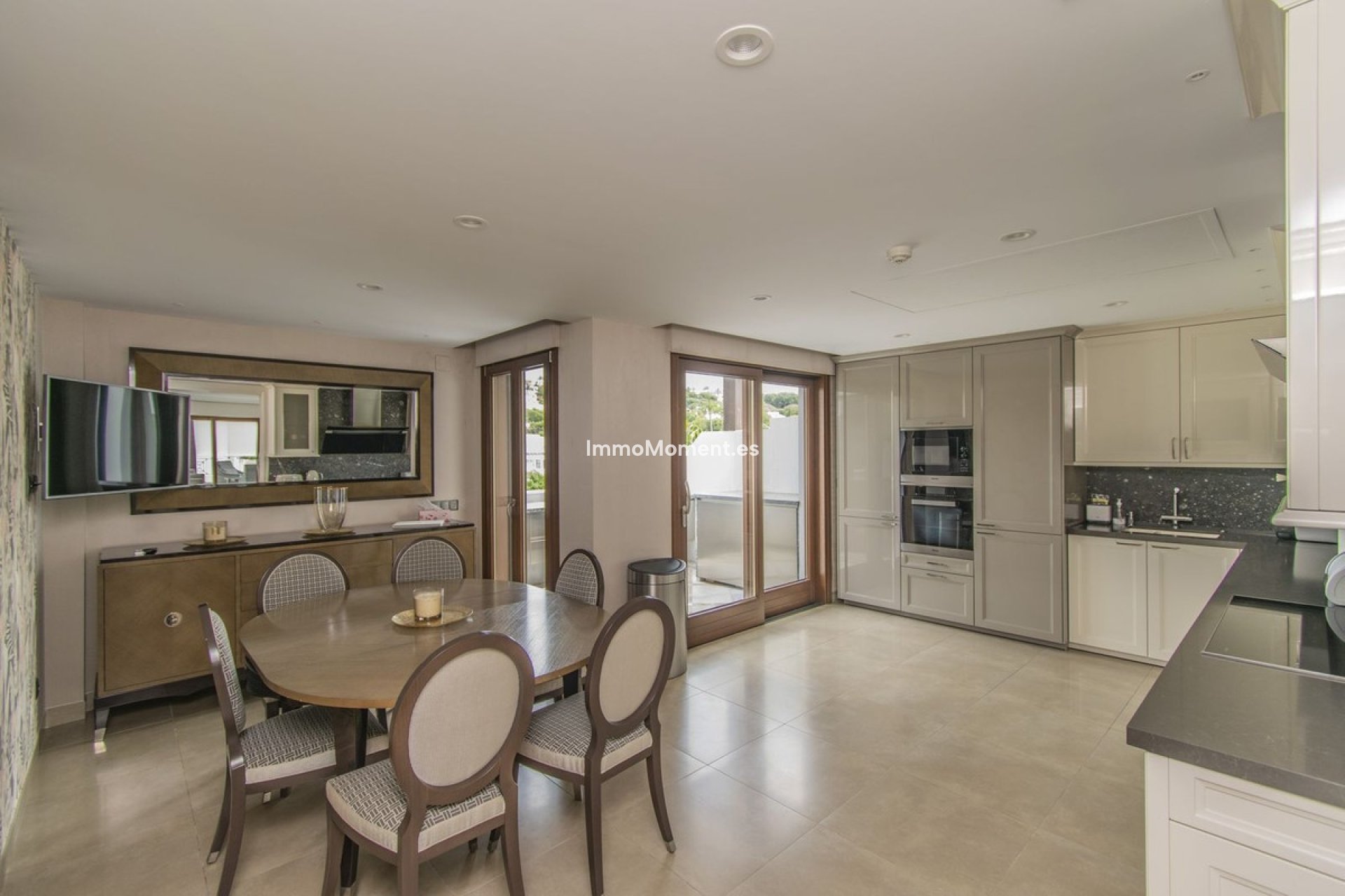 Wiederverkauf - Wohnung - Estepona  - Estepona Centro