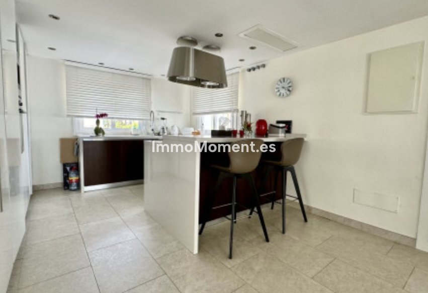 Wiederverkauf - Wohnung - Estepona  - Estepona Centro