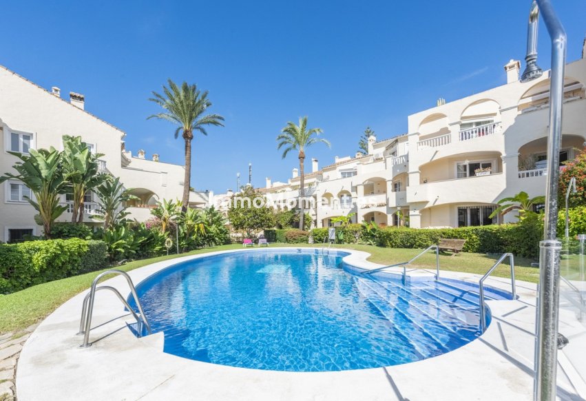 Wiederverkauf - Wohnung - Estepona  - Estepona Centro