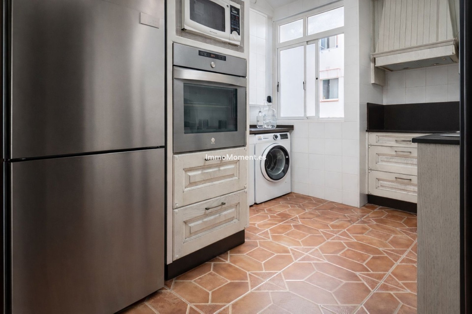 Wiederverkauf - Wohnung - Estepona  - Estepona Centro