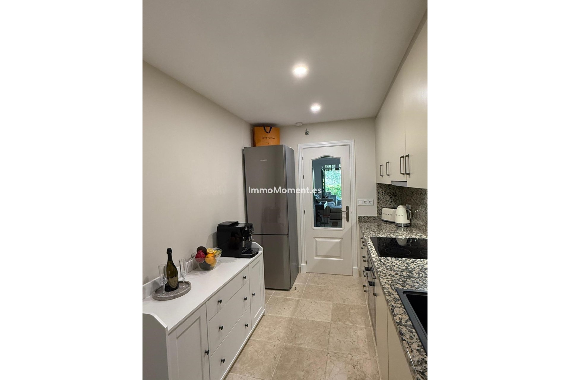 Wiederverkauf - Wohnung - Estepona  - Estepona Centro